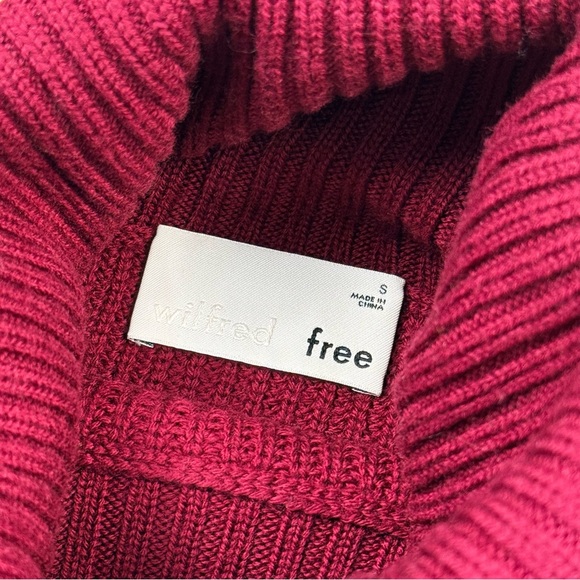 Wilfred Free Ribbed Turtleneck Sweater - Raspberry Color - Picture 4 of 5